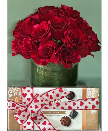 Double The Love Roses and a Gift in Fort Worth, TX | Mary Poppins Balloons & Flower