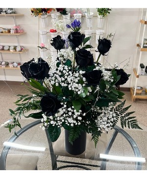 Dozen Black Roses 