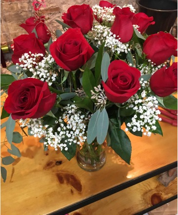 Dozen Long Stemmed Roses Vase Arrangement in Cambridge, ON | KELLY GREENS FLOWERS & GIFT SHOP