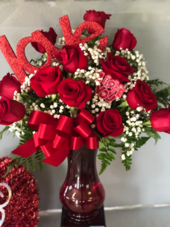 Dozen of Roses Valentine’s Day