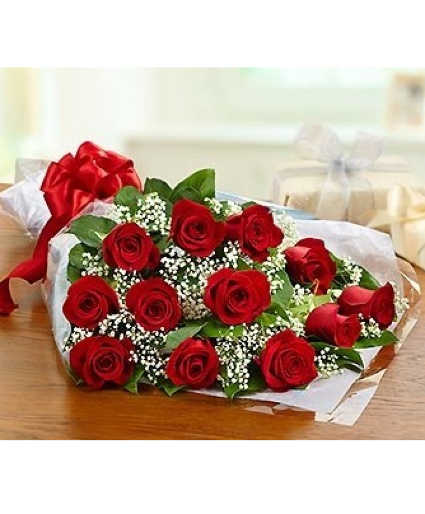 Dozen Red Roses Loose Wrap Roses with Babies Breath