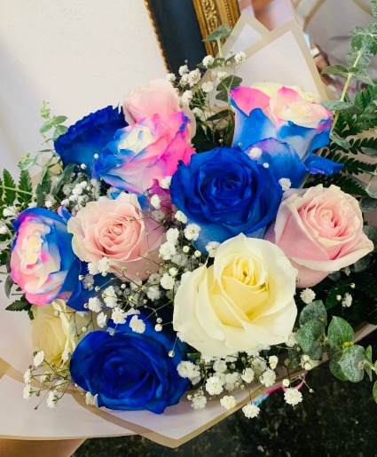 Dozen Mix Roses Handout Bouquet 