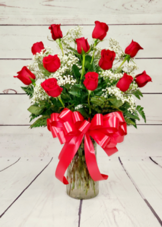 12 Red Roses In A Vase 