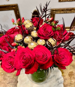 Dozen Red Roses with FERRERO ROCHER chocolate Bouquet or in the vase
