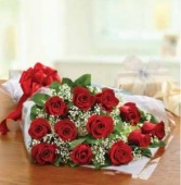 Dozen Rose Presentation Bouquet