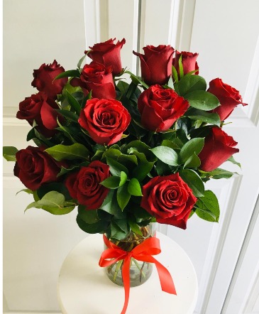 Dozen Roses of LOVE BEST SELLER in Whittier, CA | Rosemantico Flowers