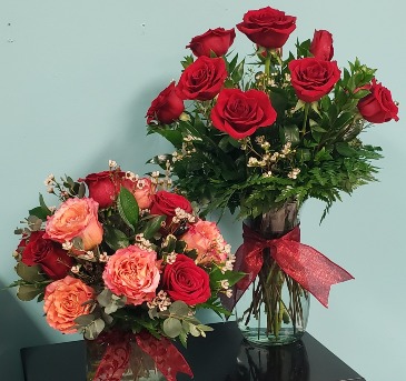 Dozen Roses  Vased Arrangement in Auburn, AL | AUBURN FLOWERS & GIFTS