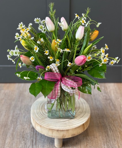 Dozen Tulip Floral Arrangement  