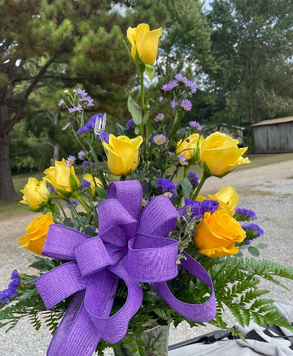 Dozen Yellow Roses Vase