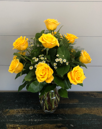 Yellow Roses: Half Dozen, 1 Dozen, or 2 Dozen Vase Arrangement