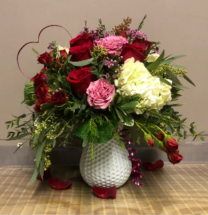 D'Queen Luxe floral arrangement