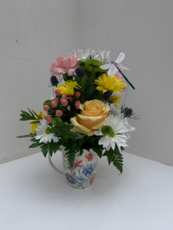 Dragon Fly Garden Fresh Arrangement