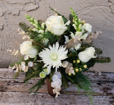 white christmas floral arrangements