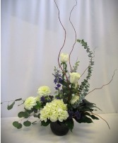 DREAMLIKE TRANCE FRESH FLOWER ARRANGEMENT