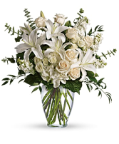 DREAMS FROM THE HEART BOUQUET Vase Arrangement