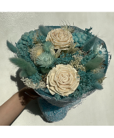 Dried Floral Bouquet - Blue 