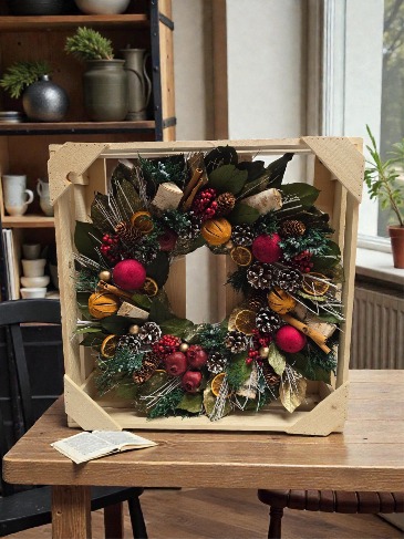 Dried Seasonal Wreath UPS Ready in Culpeper, VA | ENDLESS CREATIONS FLOWERS AND GIFTS