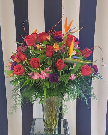 Lovely & Tropical Roses Bouquet in Pace, FL | HUMMINGBIRDS FLOWERS & EVENTS