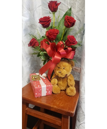 Earlybird Special Valentine's Day in Nampa, ID | THE ROSE PETAL FLORAL & GIFT SHOP