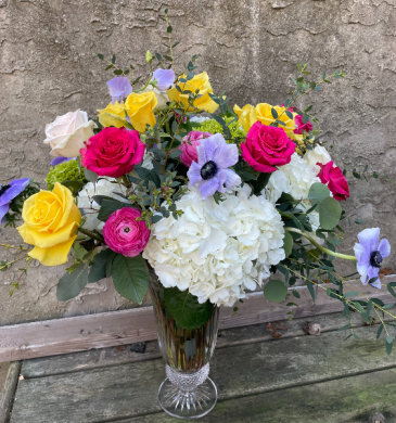 Easter Blooms Vase arrangement in Northport, NY | Hengstenberg's Florist
