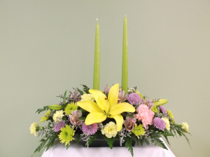 EASTER GATHERINGS CENTERPIECE in Springfield, VT | WOODBURY FLORIST EASTER GATHERINGS CENTERPIECE in Springfield, VT | WOODBURY FLORIST