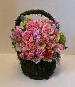 Moss basket in pinks Spring moss basket in Northport, NY | Hengstenberg's Florist Moss basket in pinks Spring moss basket in Northport, NY | Hengstenberg's Florist