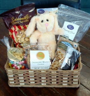 Easter Snacks Gift Basket in Bluffton, SC | BERKELEY FLOWERS & GIFTS Easter Snacks Gift Basket in Bluffton, SC | BERKELEY FLOWERS & GIFTS