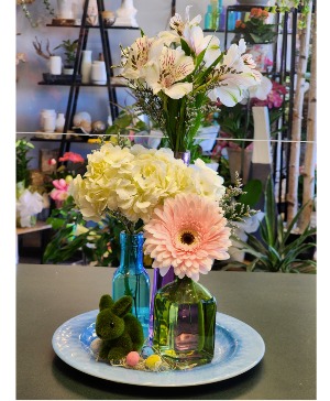 Easter Trio floral arrangement Arrangement