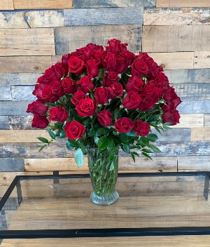 Elegant 100 Long-Stem Red Roses 