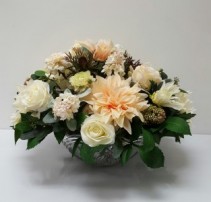 Elegant  and Vintage Silk Centerpice Interior