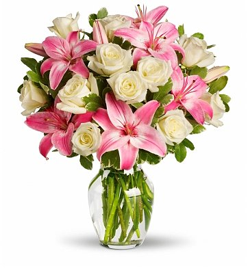 Elegant Flowers Bouquet Delivery