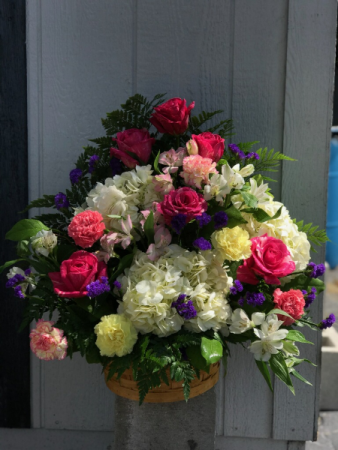 Elegant Basket II  in Clearwater, FL | FLOWERAMA