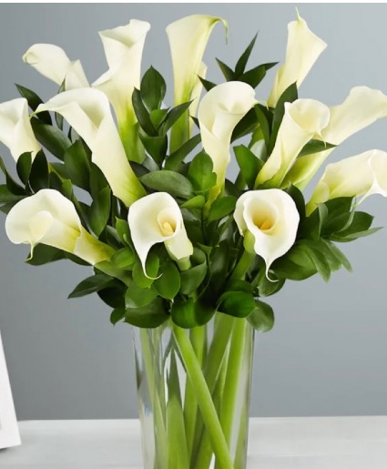 Elegant Calla Lilly vase  