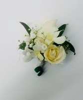 Elegant Fliker Boutonniere