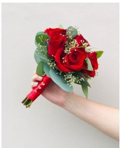 Elegant Rose Bouquet Hand Held Bouquet