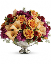 Elegant Traditions Centerpiece Centerpiece
