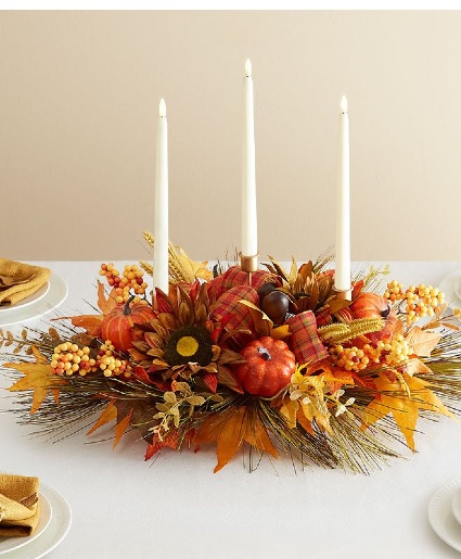 Elegant white candle centerpiece  