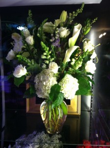 Elegant White Grand Style Vase