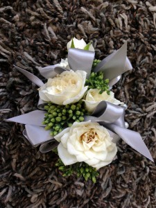 Elegant White pin-on corsage