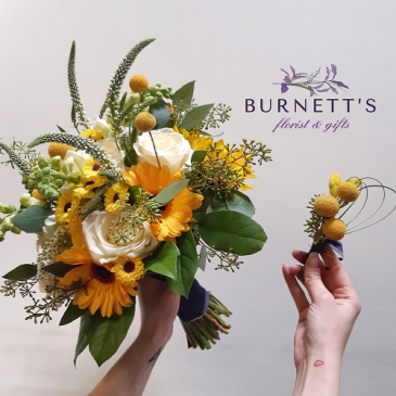 Elopement Package Wedding in Kelowna, BC | Burnett's Florist