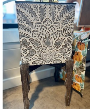 Embossed Planter tin planter
