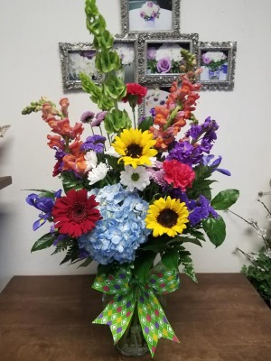 Embrace Spring Bouquet Vase