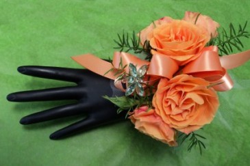 Enchanting Rose Wrist Corsage in North Adams, MA | MOUNT WILLIAMS GREENHOUSES INC