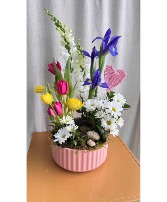 ENGLISH COUNTRY GARDEN ARRANGEMENT