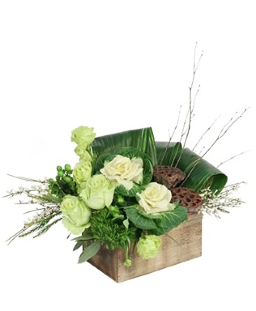 Enticing Emeralds Floral Design  in Yonkers, NY | YONKERS FLORIST- BELLA'S FLOWER SHOP