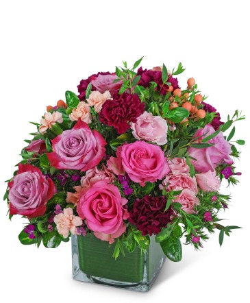 Ethereal Rose Garden Flower Arrangement in Nevada, IA | Flower Bed