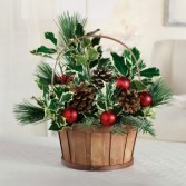 Evergreen Holiday Basket 