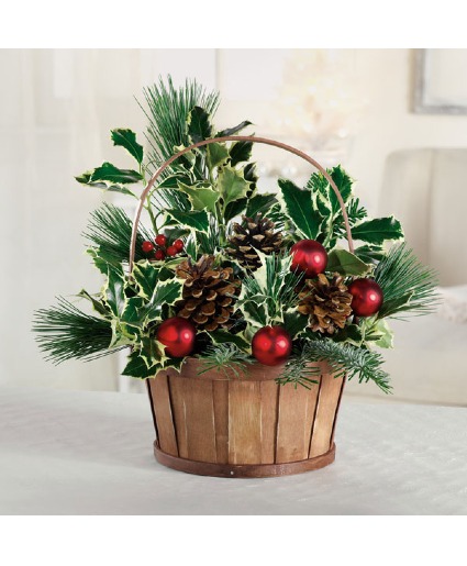 Evergreen Holly Basket 