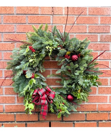 Evergreen Live Wreath 24" Holiday Wreath in Fairview, OR | QUAD'S GARDEN - Home to Trinette's Floral