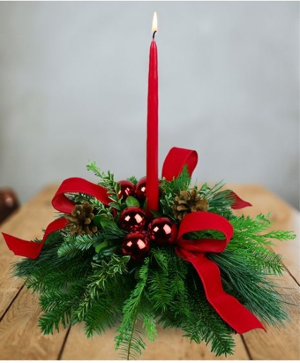 Evergreen single candle centerpiece 